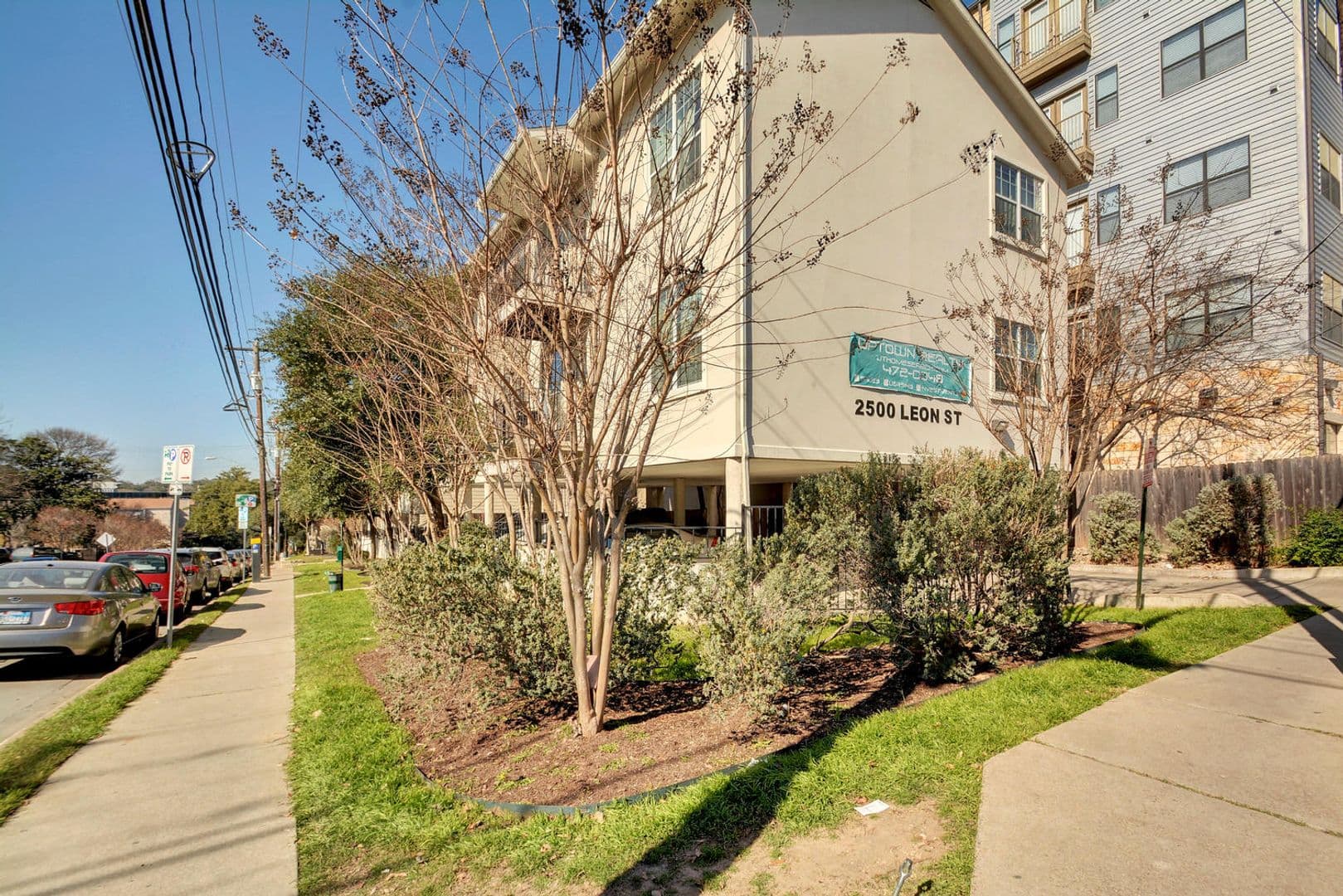 Austin House: 2500 Leon St