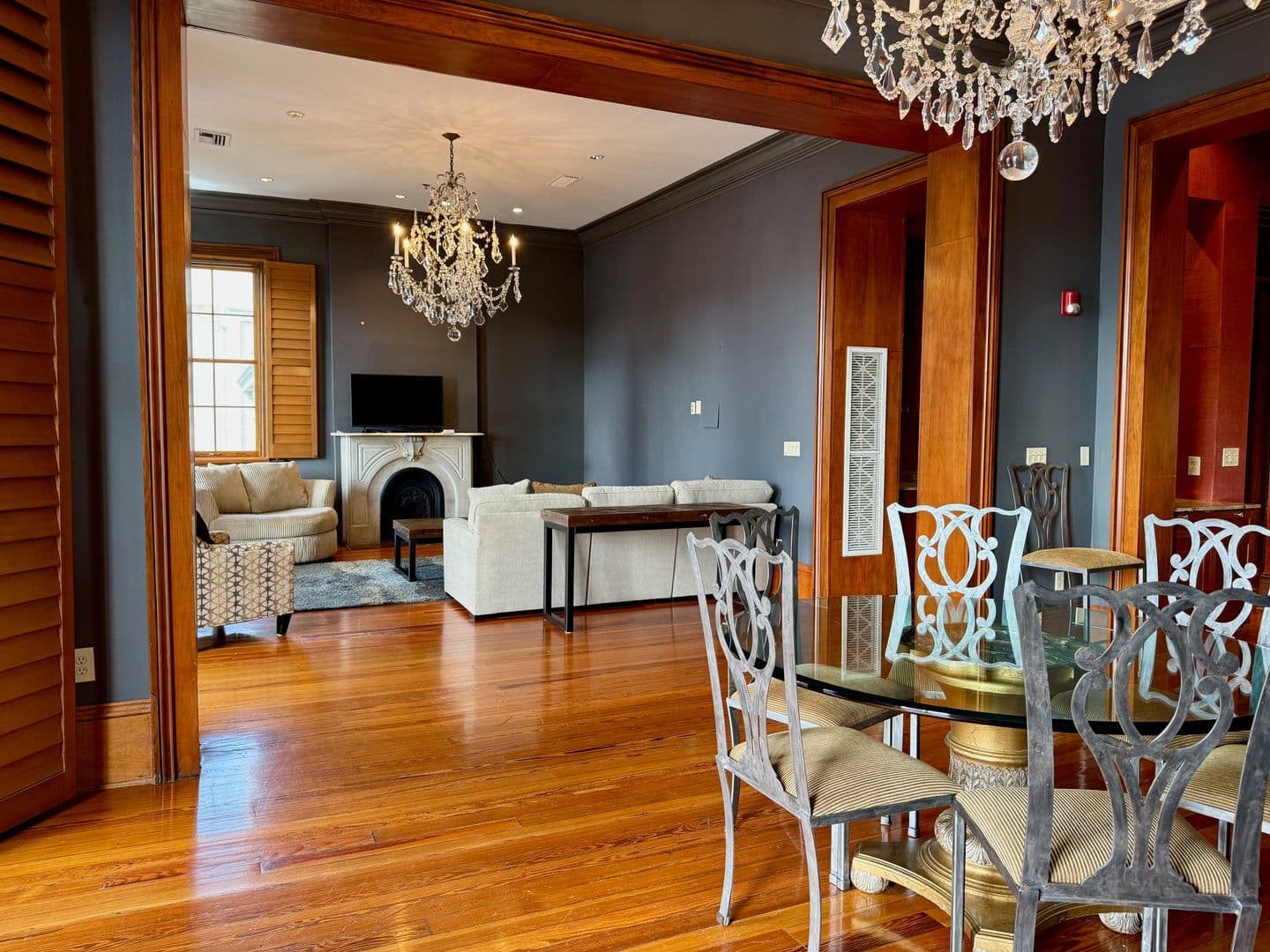 New Orleans Apartment: 730 Camp Street