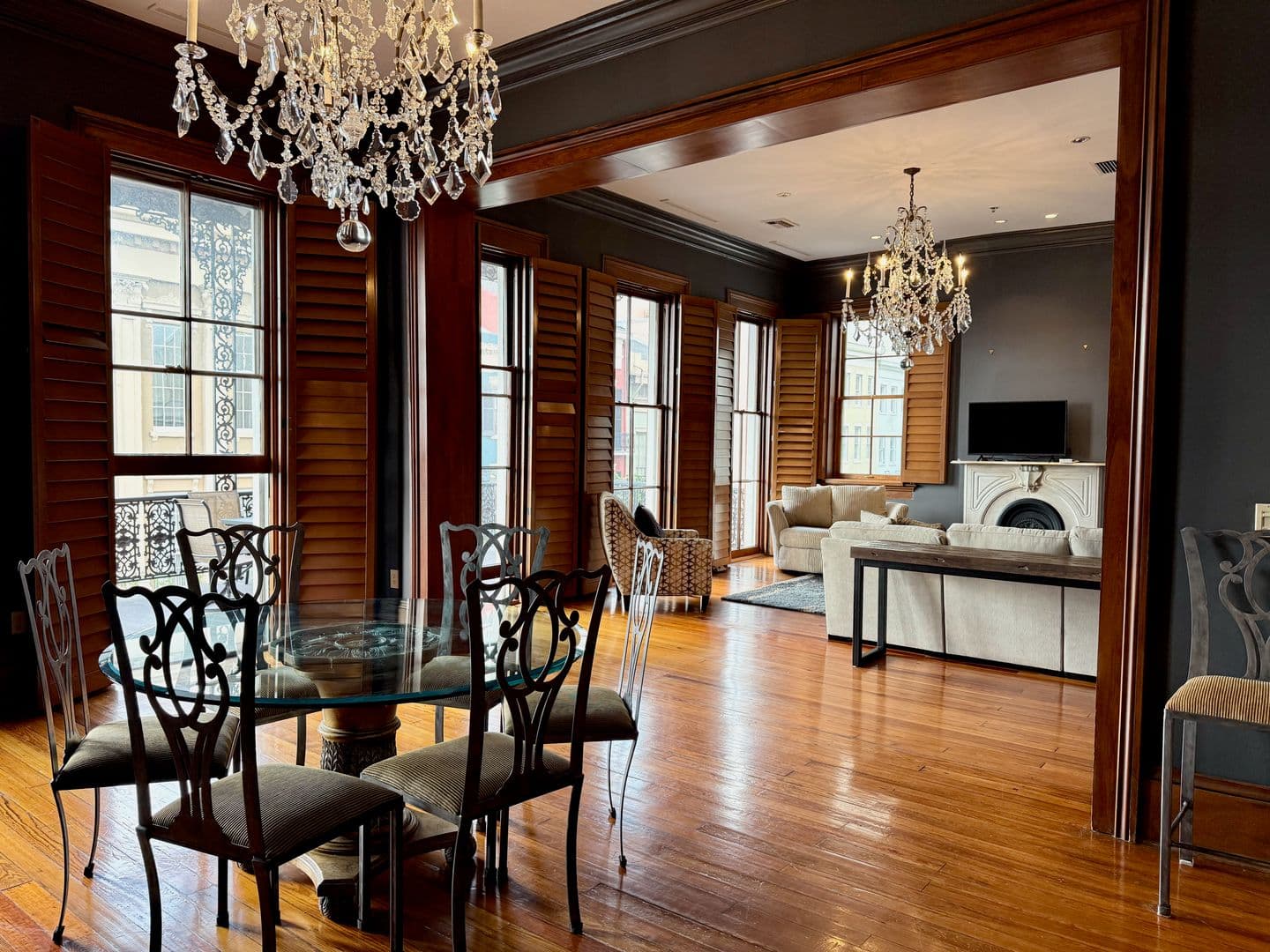 New Orleans Apartment: 730 Camp Street