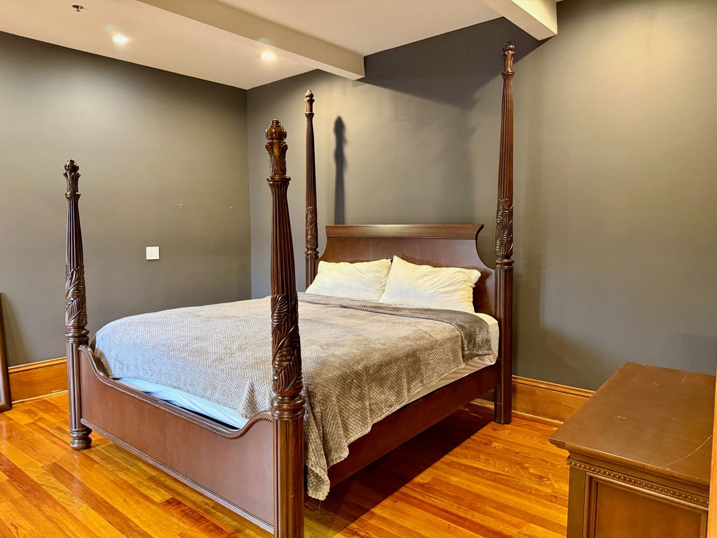 New Orleans Apartment: 730 Camp Street