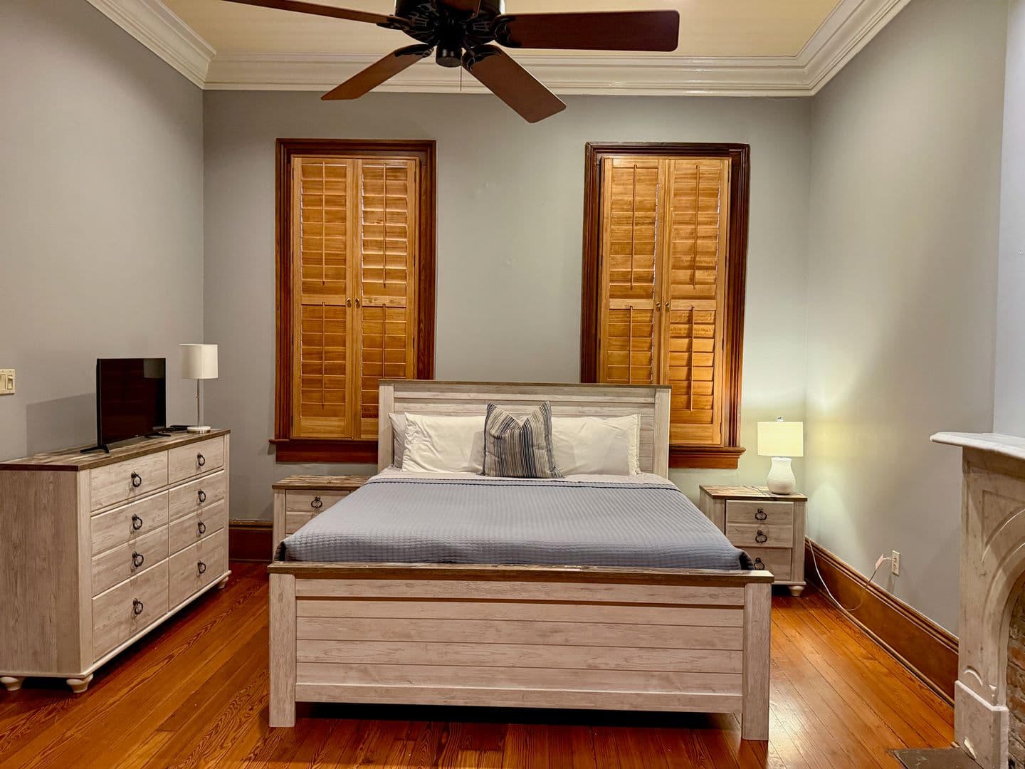 New Orleans Apartment: 730 Camp Street