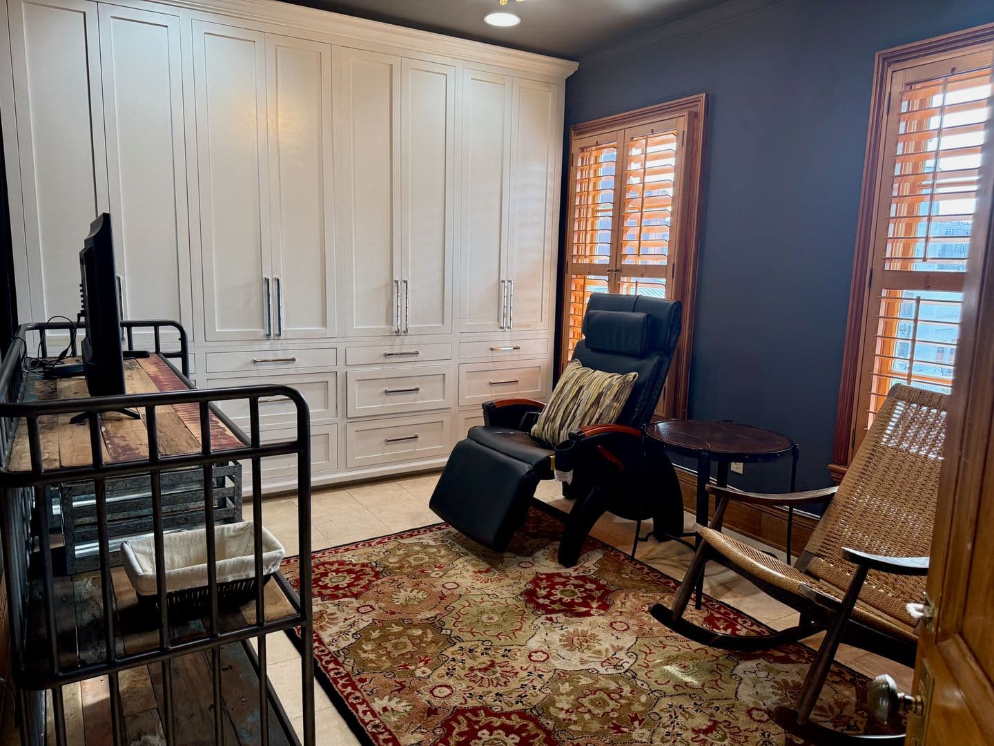 New Orleans Apartment: 730 Camp Street