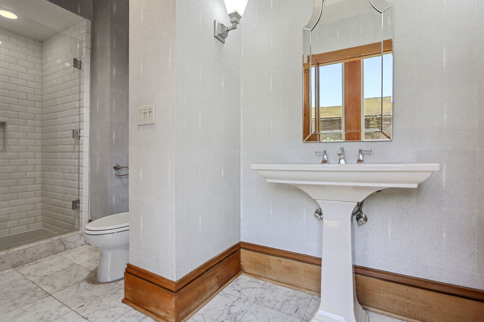 New Orleans Apartment: 730 Camp Street