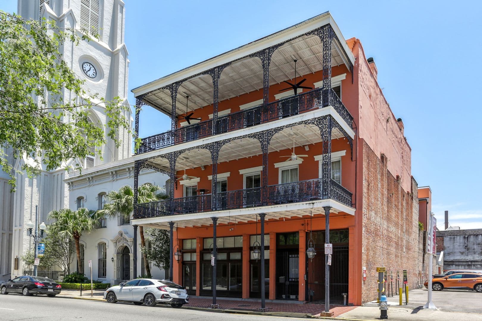 New Orleans Apartment: 730 Camp Street
