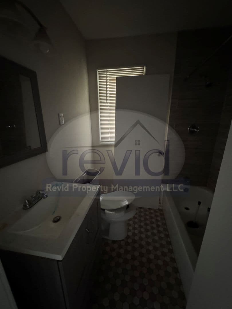 Memphis Apartment: 322 Hodges St.