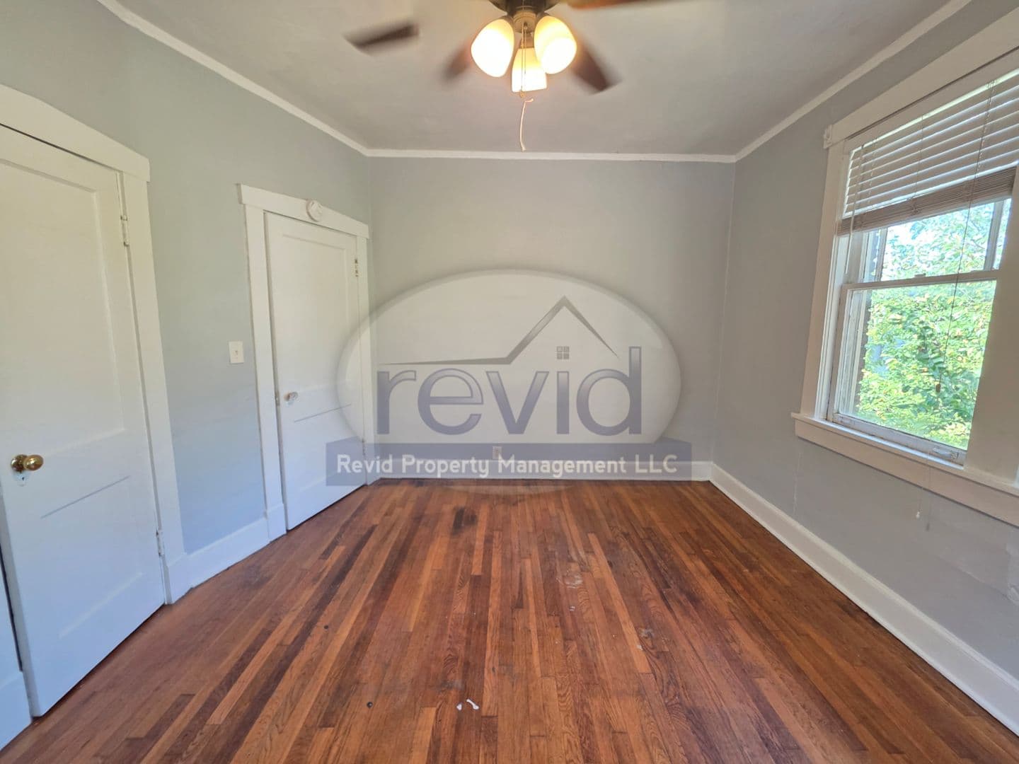 Memphis Apartment: 144 N Belvedere