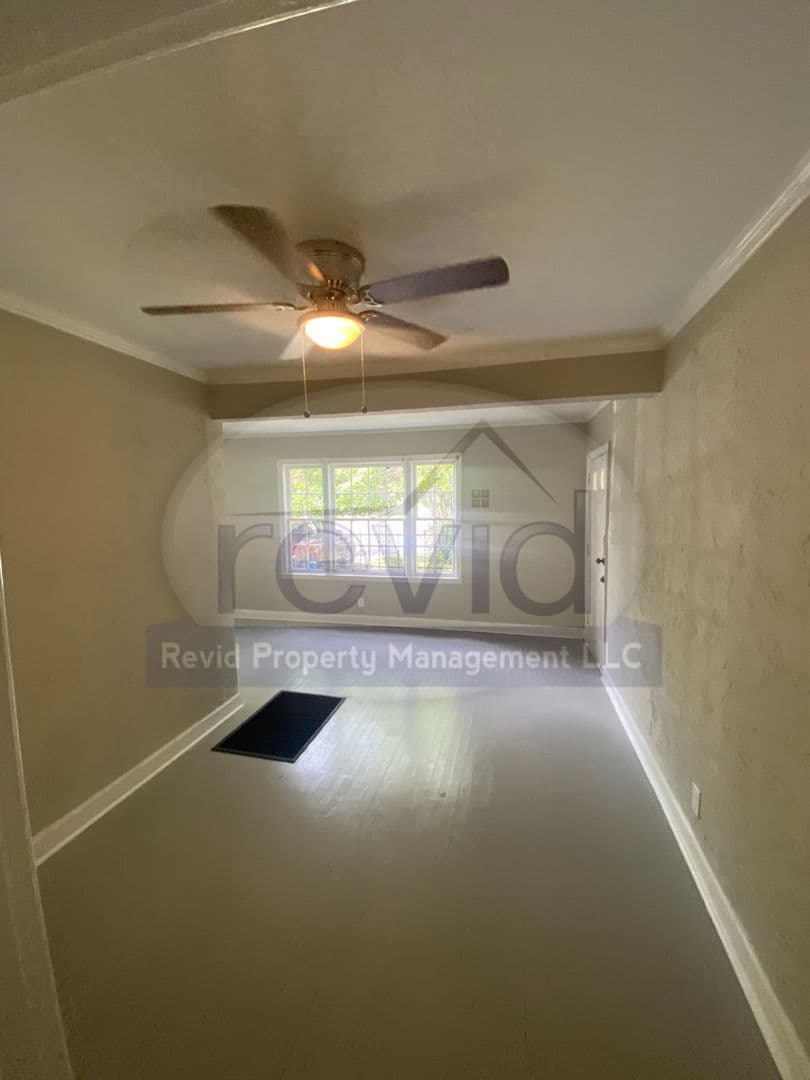 Memphis Apartment: 322 Hodges St.