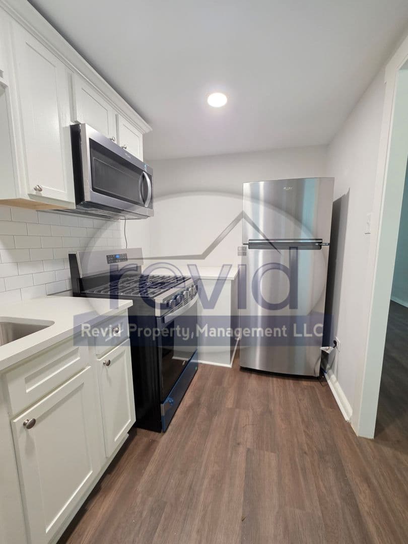 Memphis Townhome: 1300 Goodbar Ave.