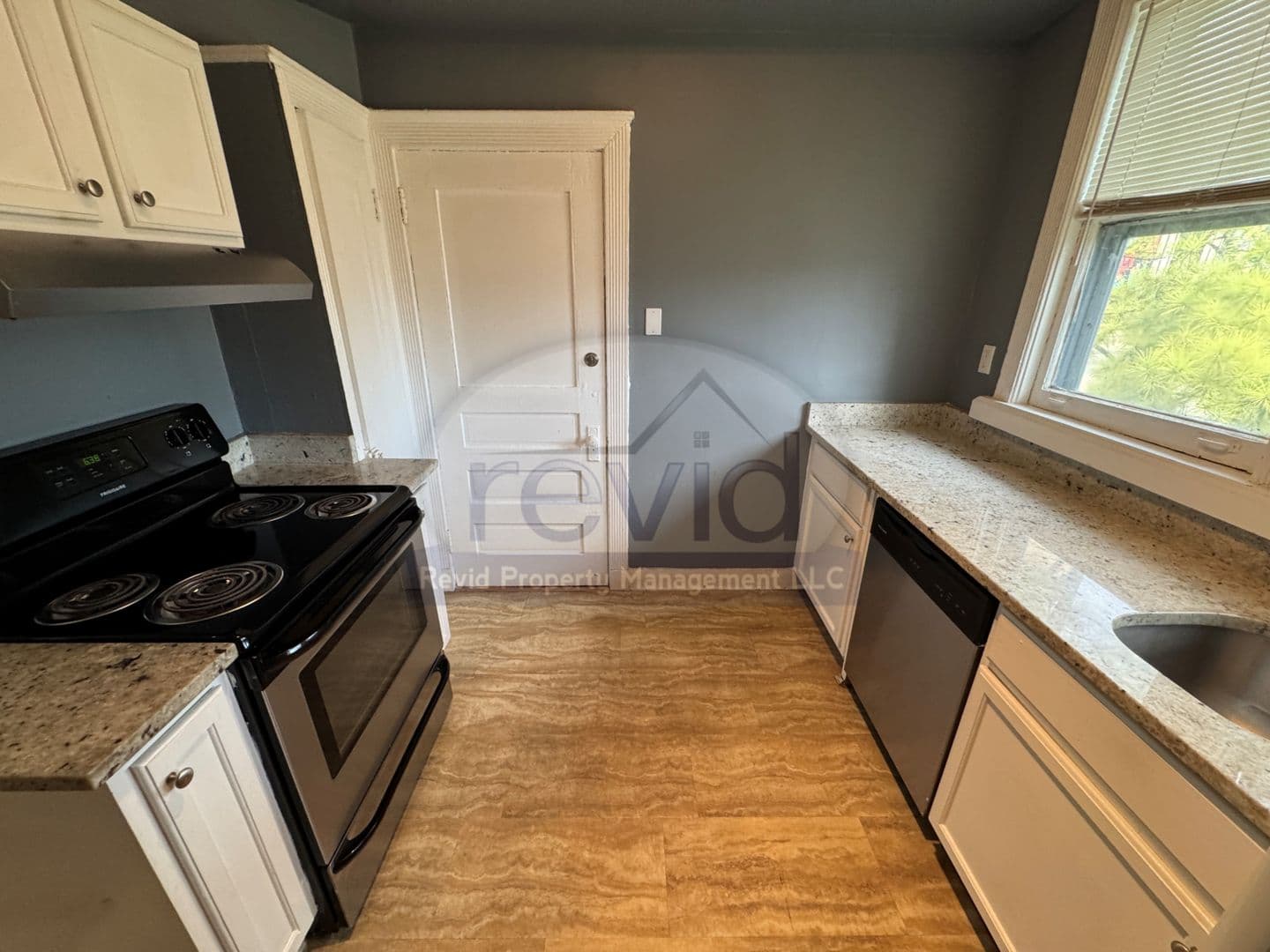 Memphis Apartment: 220 S. Cleveland St.