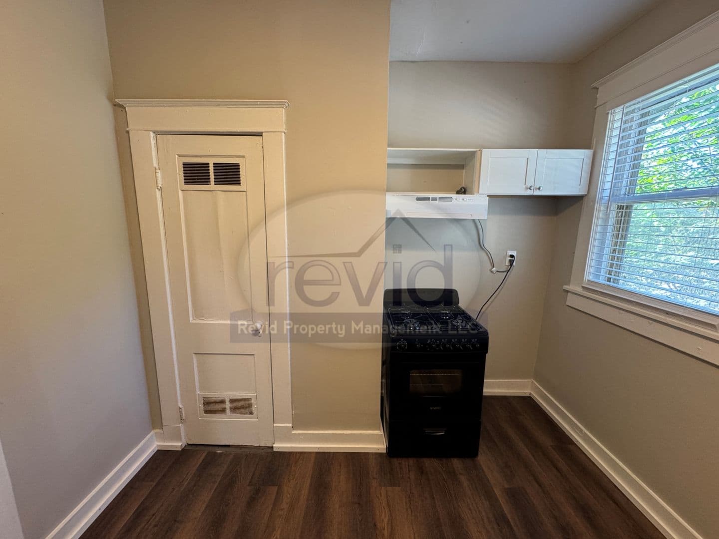 Memphis Apartment: 1536 Tutwiler Avenue