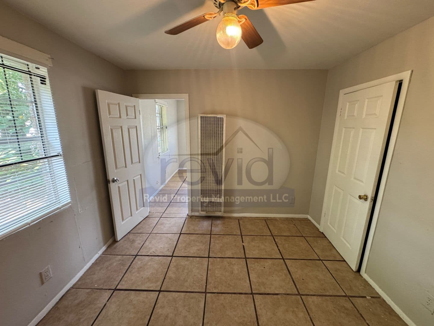 Memphis Apartment: 515 Carpenter