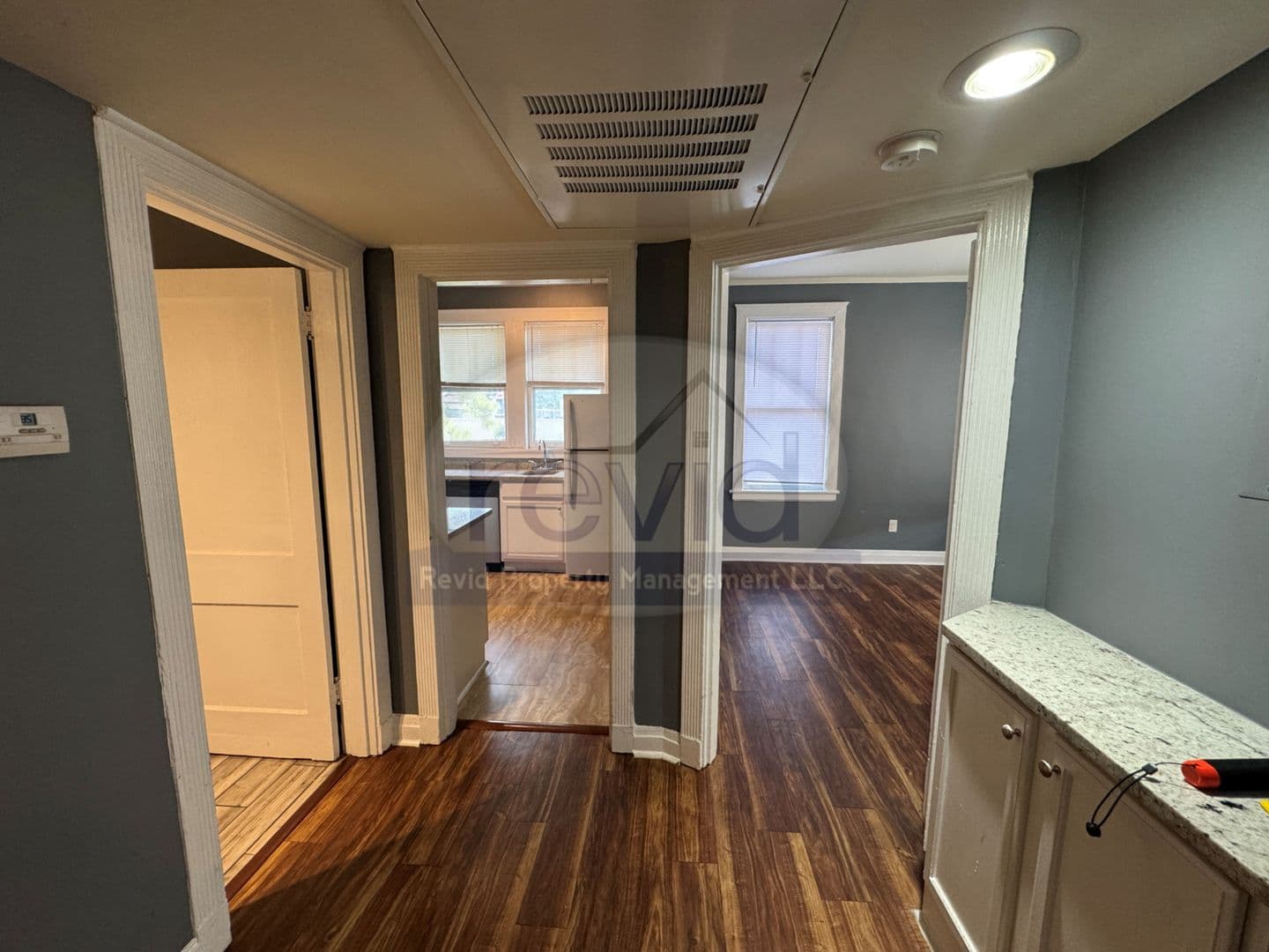 Memphis Apartment: 220 S. Cleveland St.