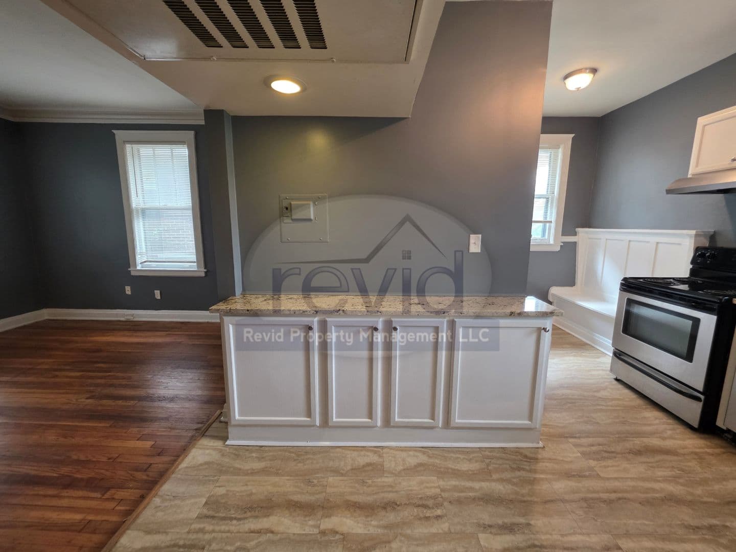 Memphis Apartment: 220 S. Cleveland St.