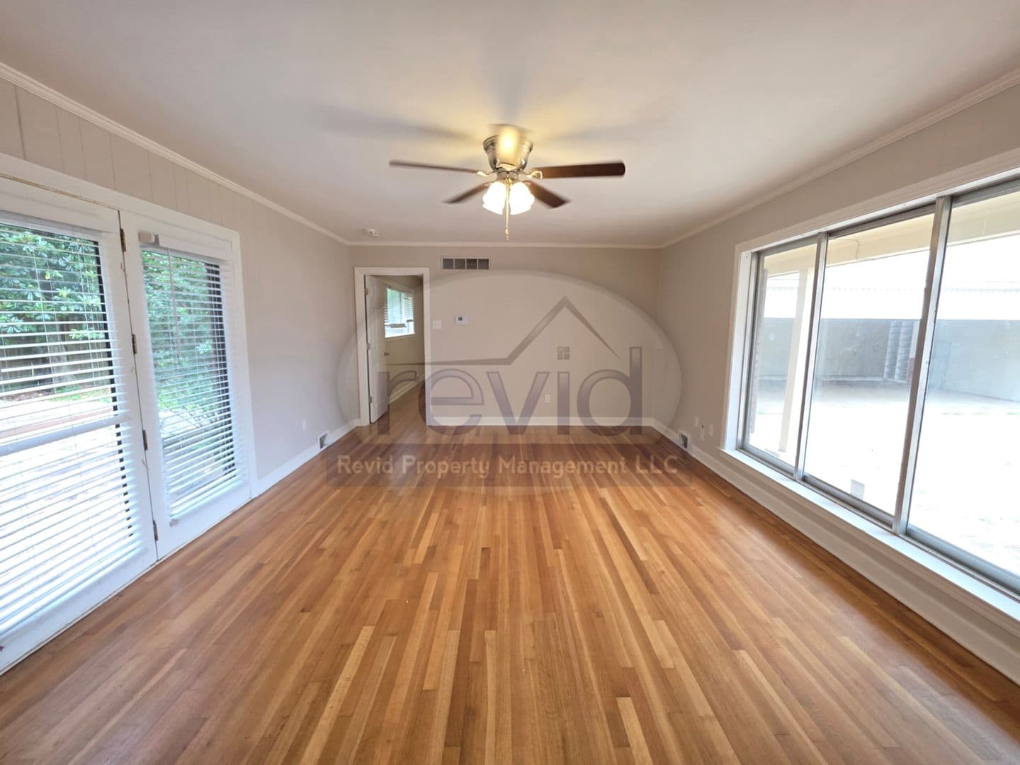 Memphis House: 99 Perkins Ext