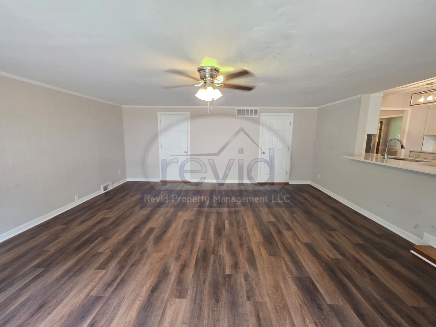 Memphis House: 99 Perkins Ext