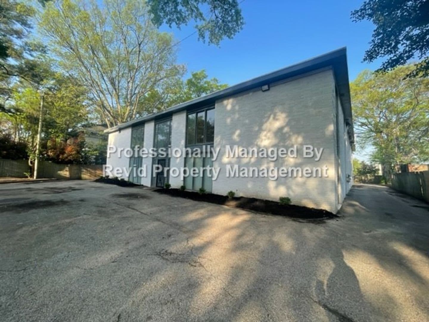Memphis Apartment: 147 Stonewall St.