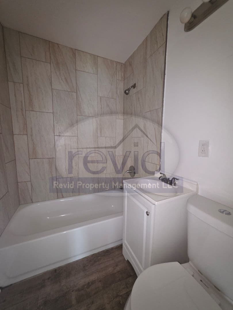 Memphis Apartment: 839 Pearce St.