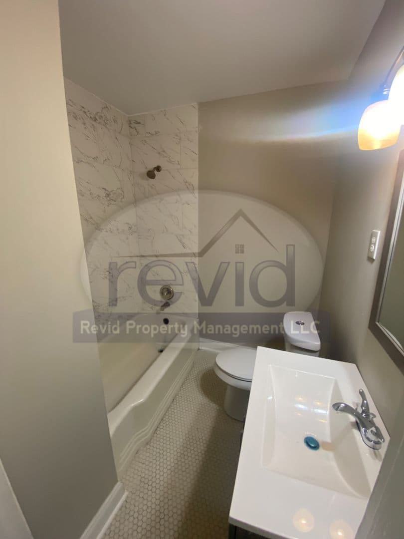 Memphis Apartment: 322 Hodges St.