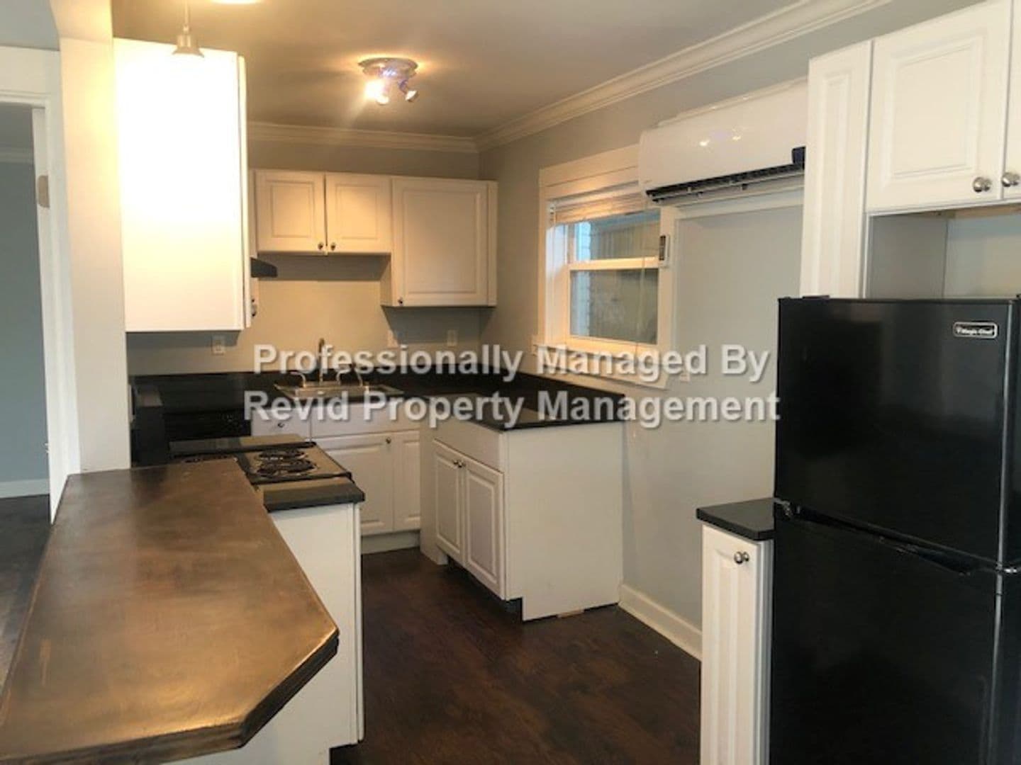 Memphis Apartment: 1632 Monroe