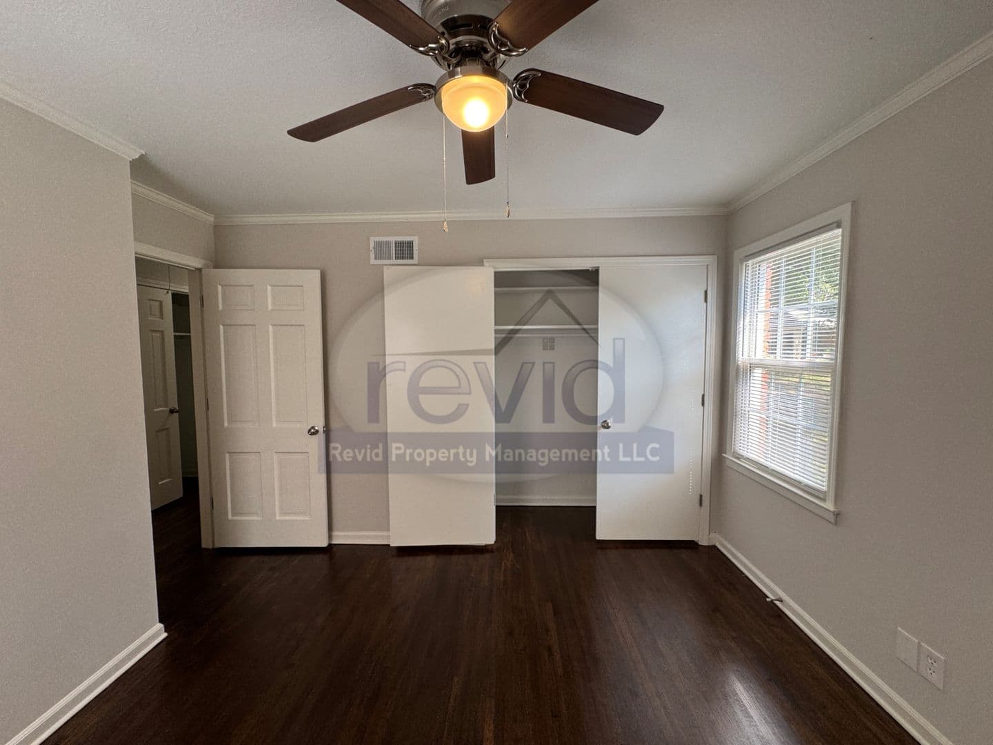 Memphis House: 5467 Derron Ave.
