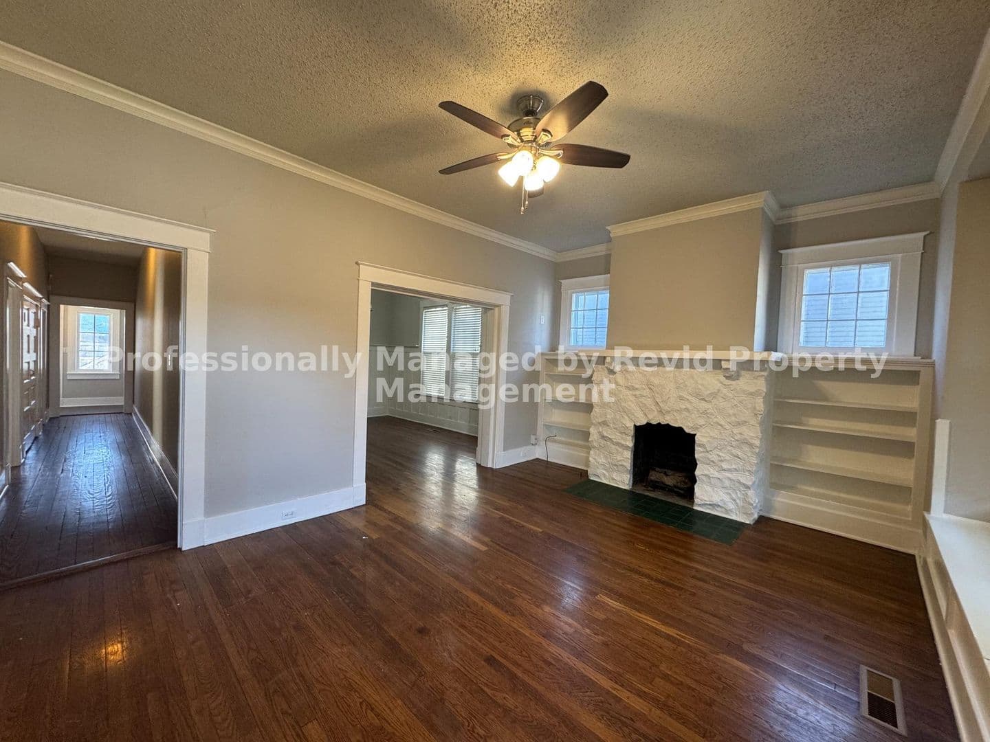 Memphis House: 77 N. Tucker