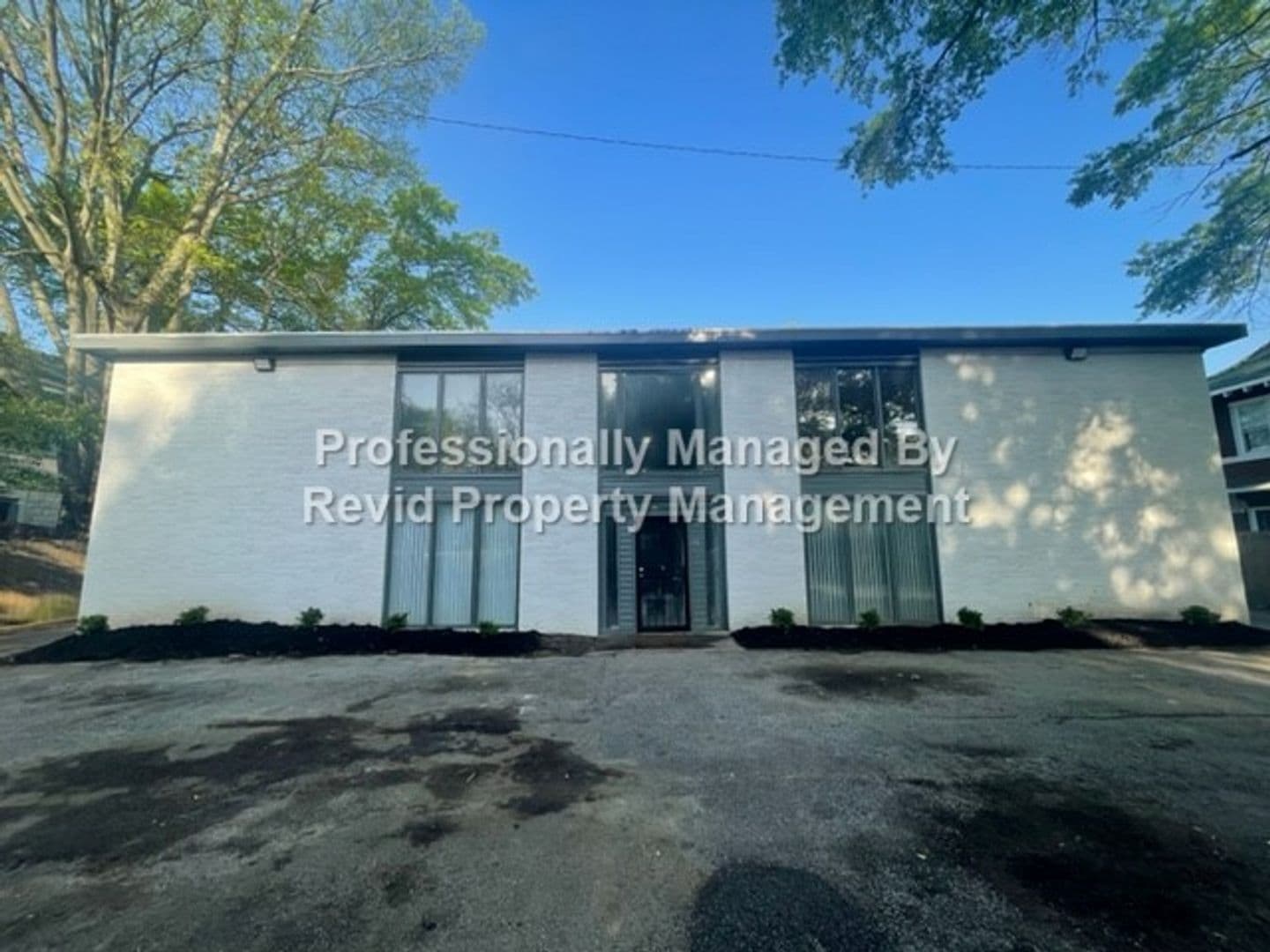 Memphis Apartment: 147 Stonewall St.