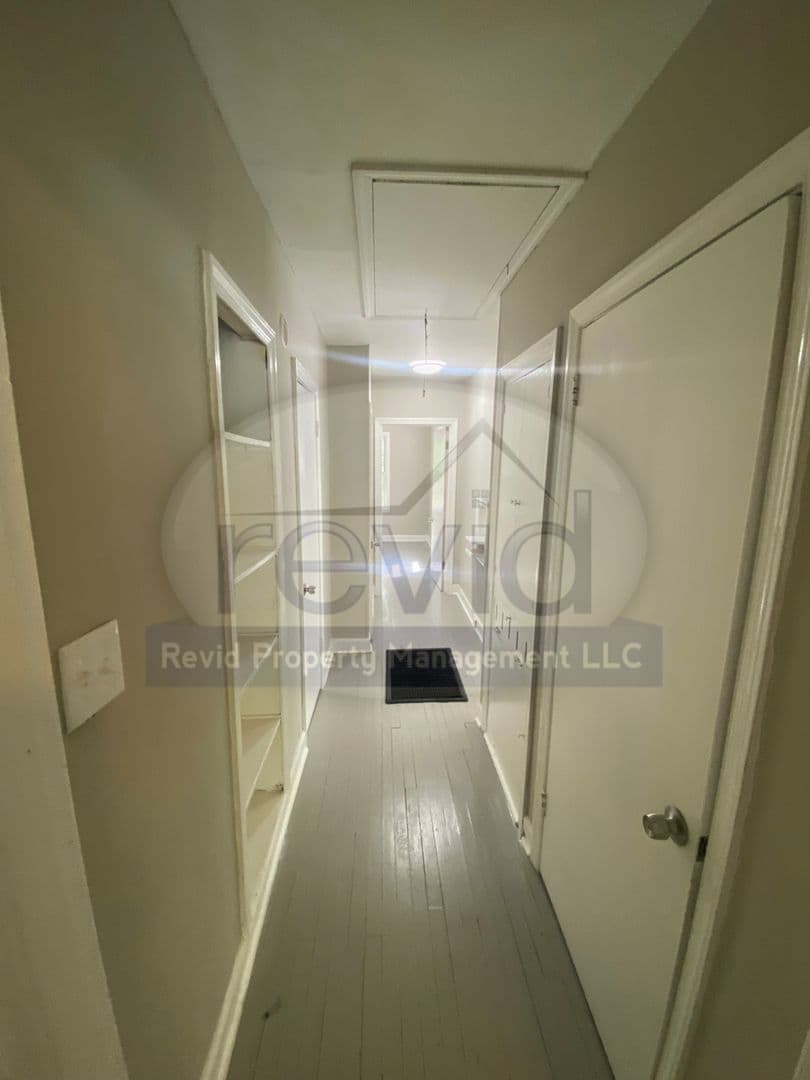 Memphis Apartment: 322 Hodges St.