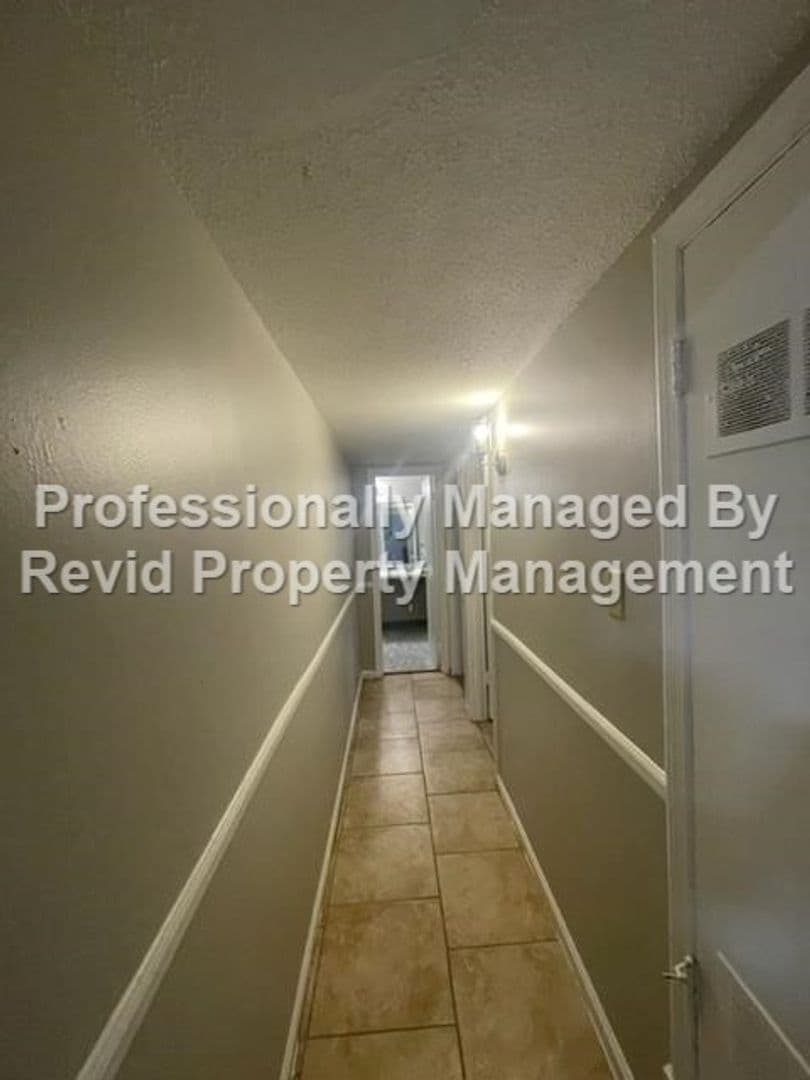 Memphis Apartment: 147 Stonewall St.