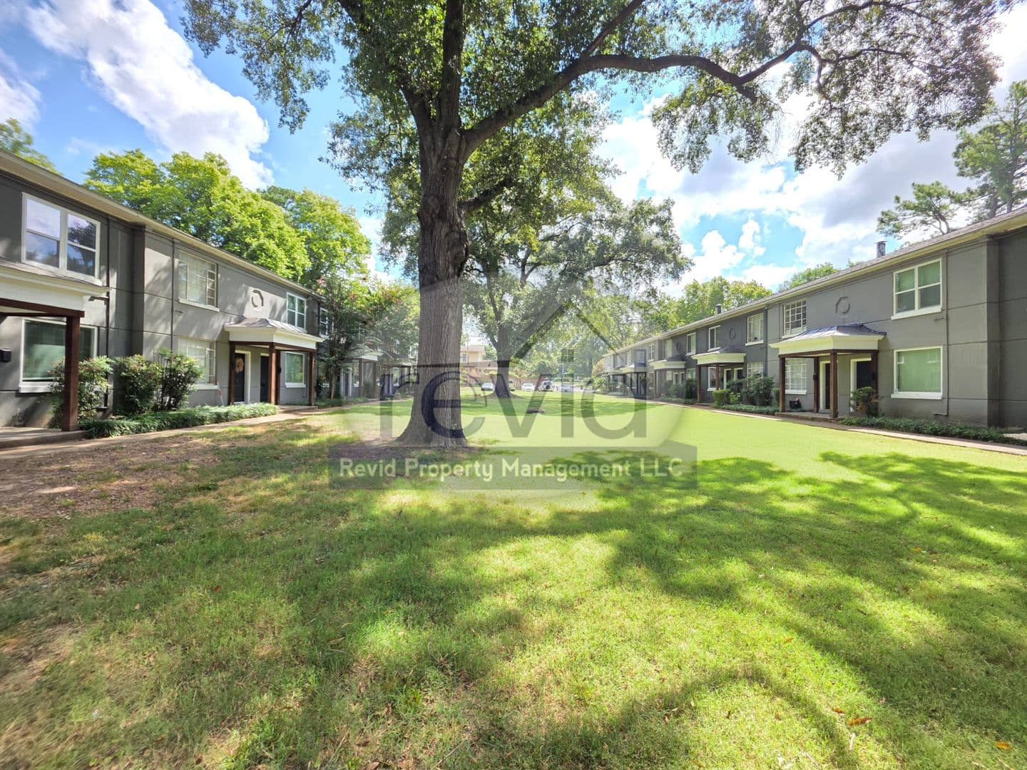 Memphis Townhome: 1300 Goodbar Ave.