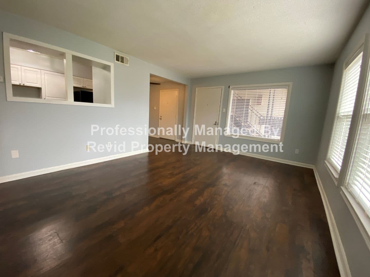Memphis Apartment: 1626 Monroe