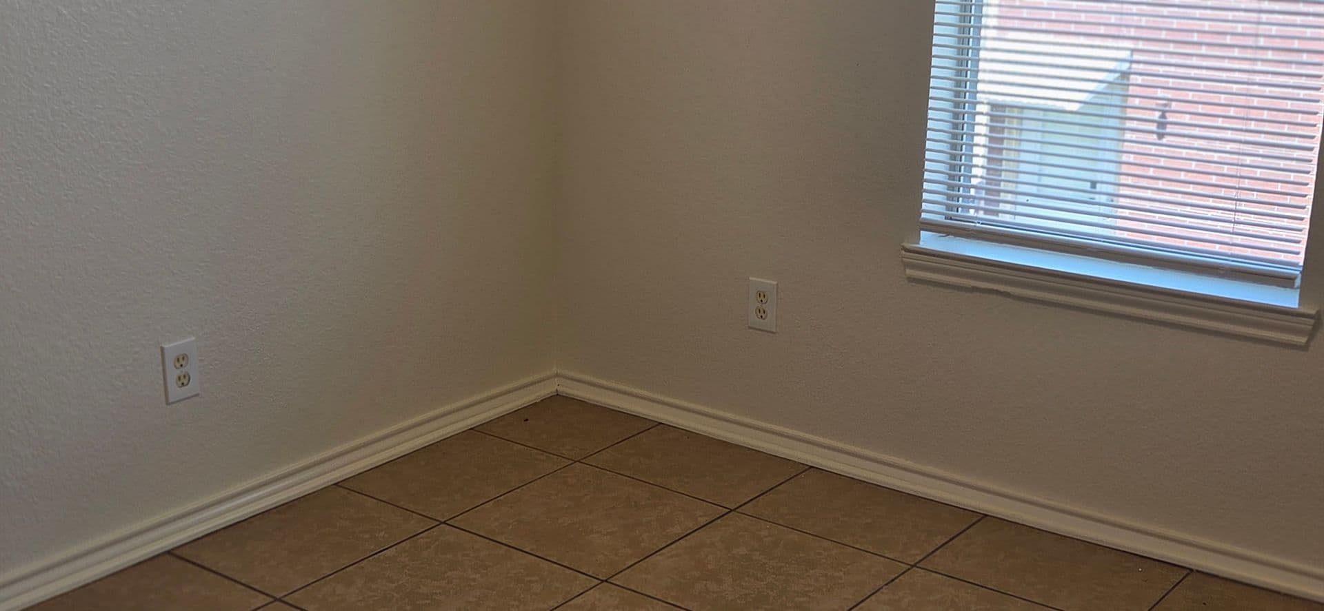 KILLEEN Apartment: 3309 BARCELONA