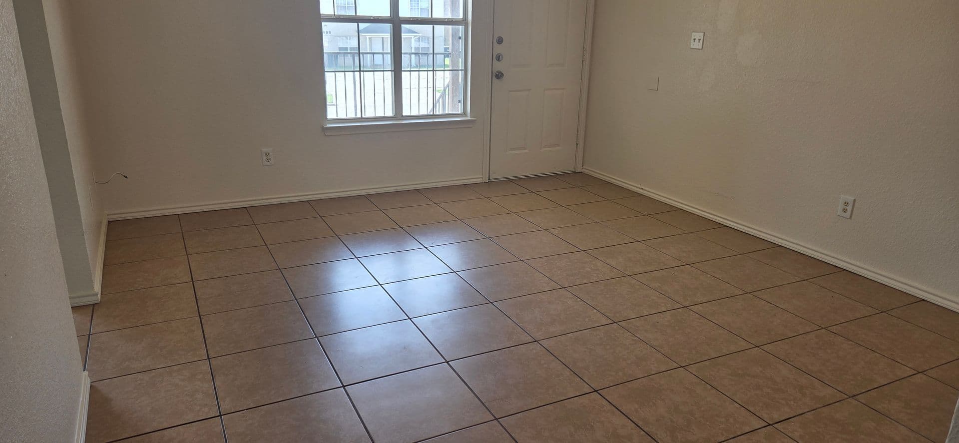 KILLEEN Apartment: 3309 BARCELONA