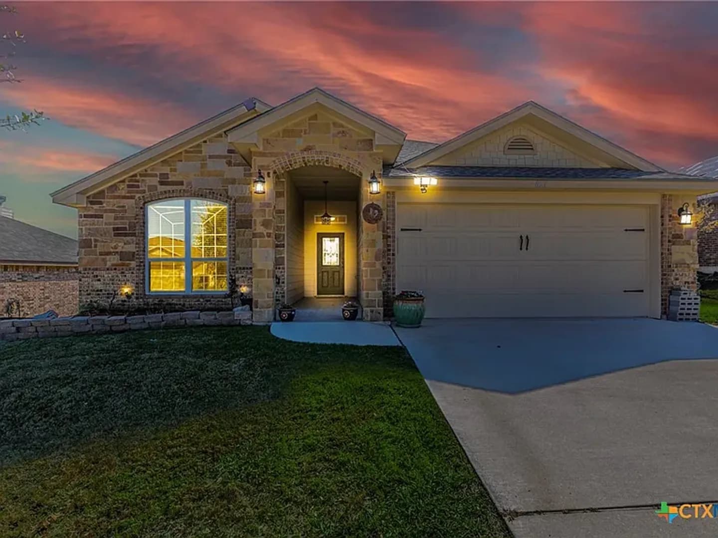 TEMPLE House: 821 KENDRA DR,