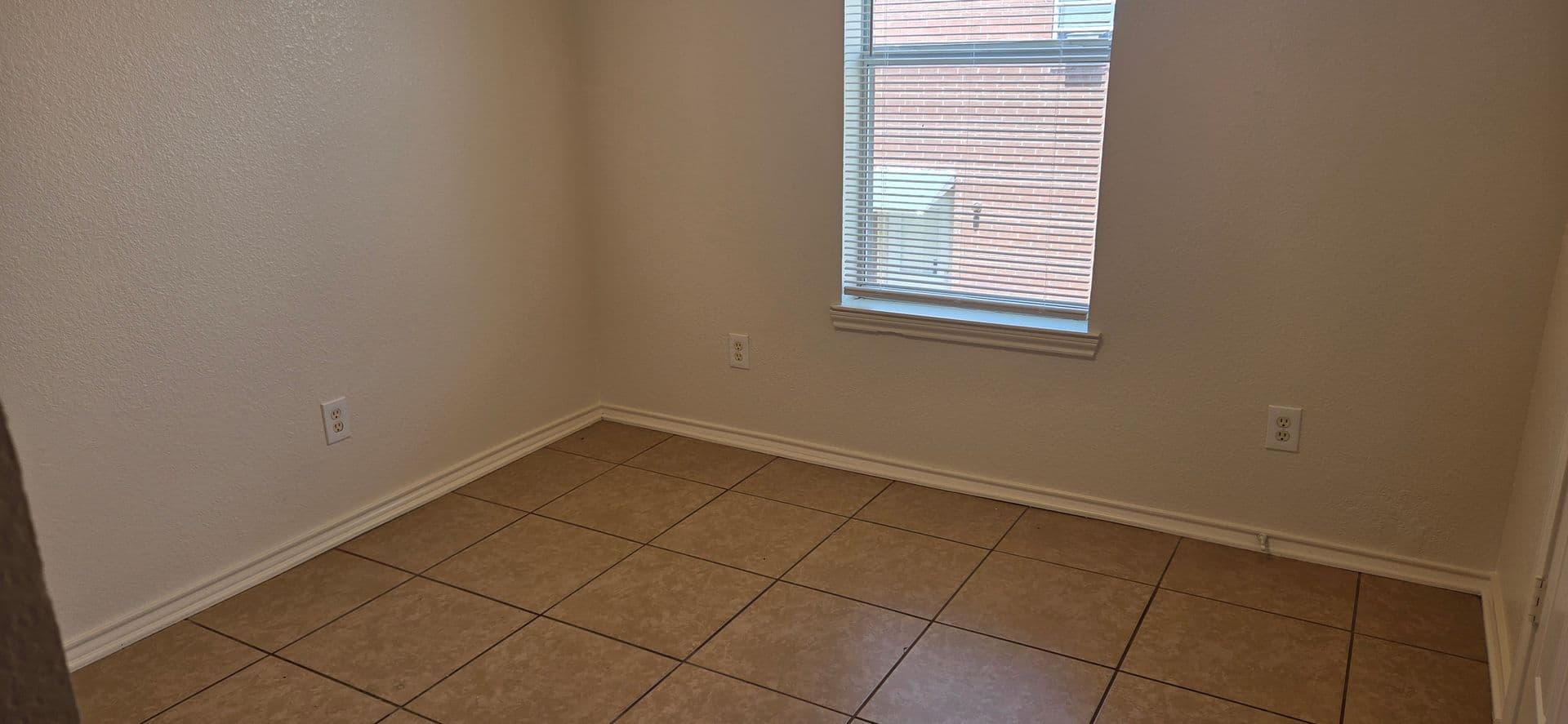 KILLEEN Apartment: 3309 BARCELONA