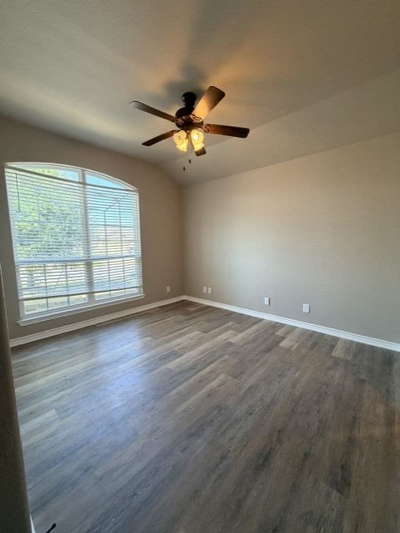 TEMPLE House: 821 KENDRA DR,