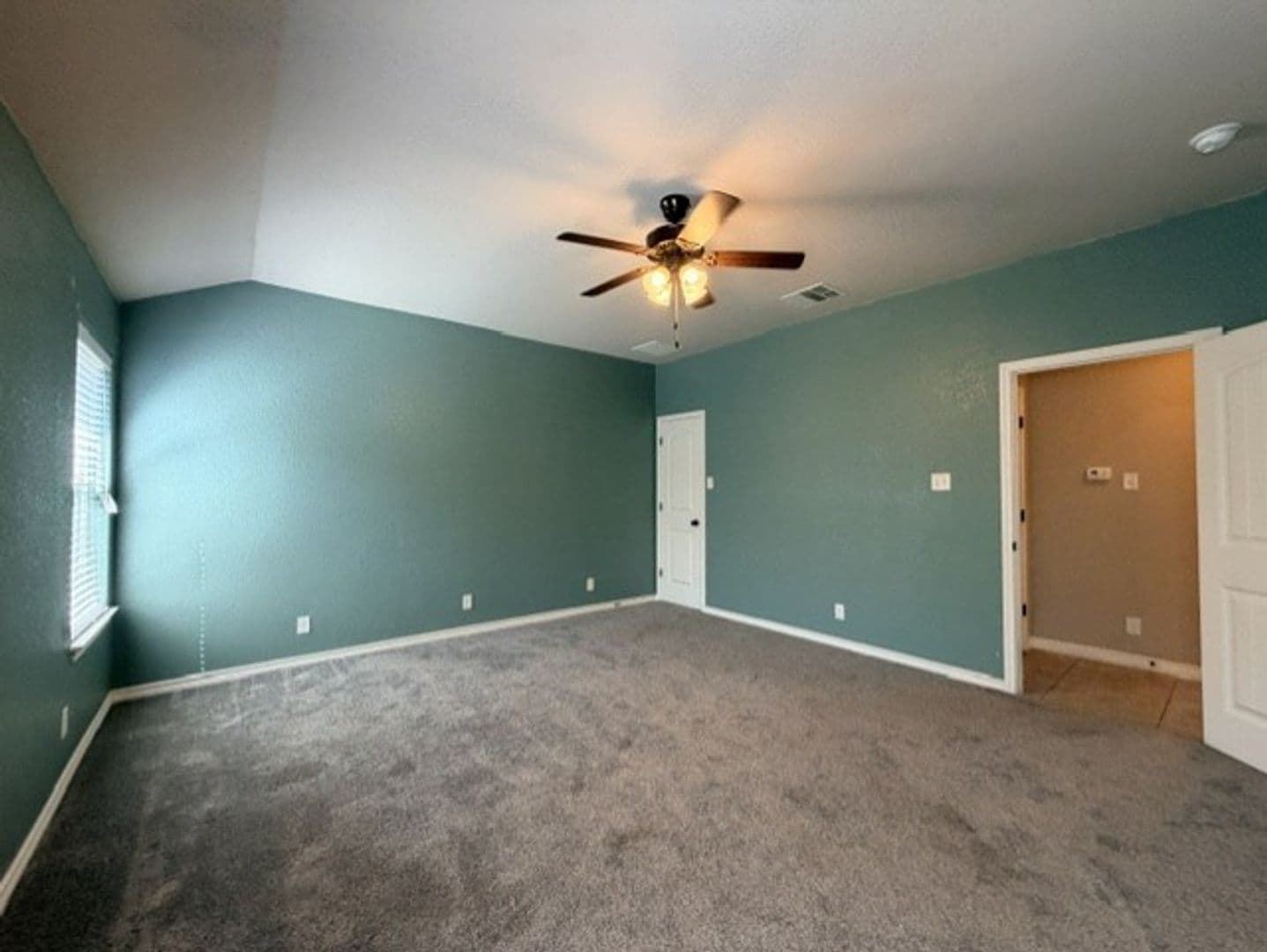 TEMPLE House: 821 KENDRA DR,