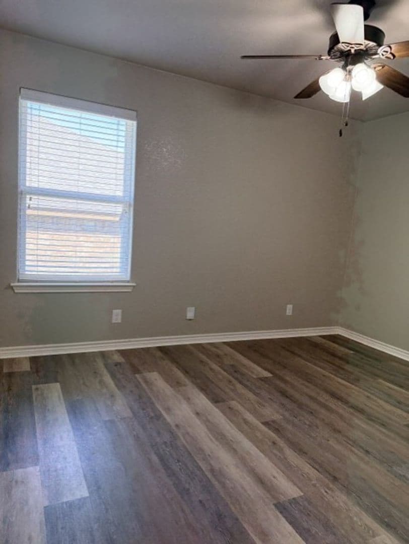 TEMPLE House: 821 KENDRA DR,