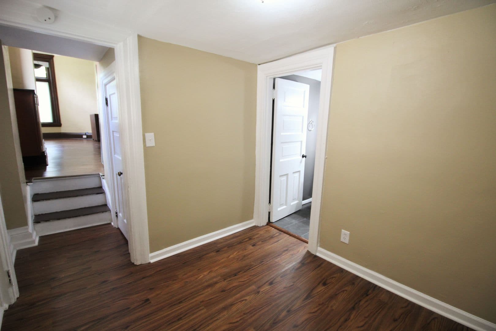 Cincinnati Apartment: 2229 Park Ave.