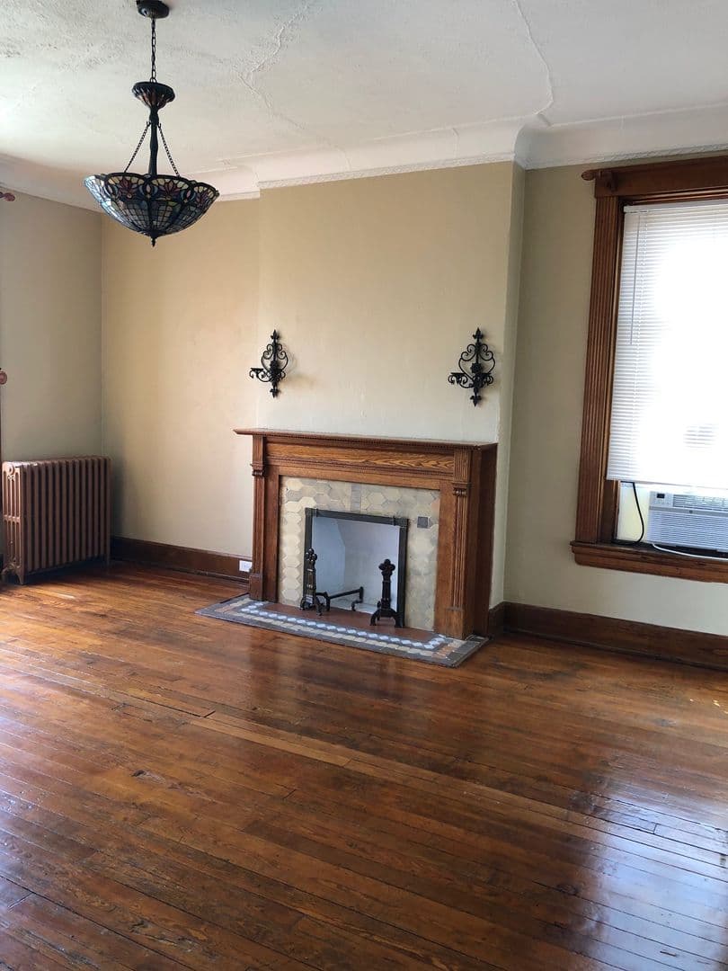 Cincinnati Apartment: 2229 Park Ave.