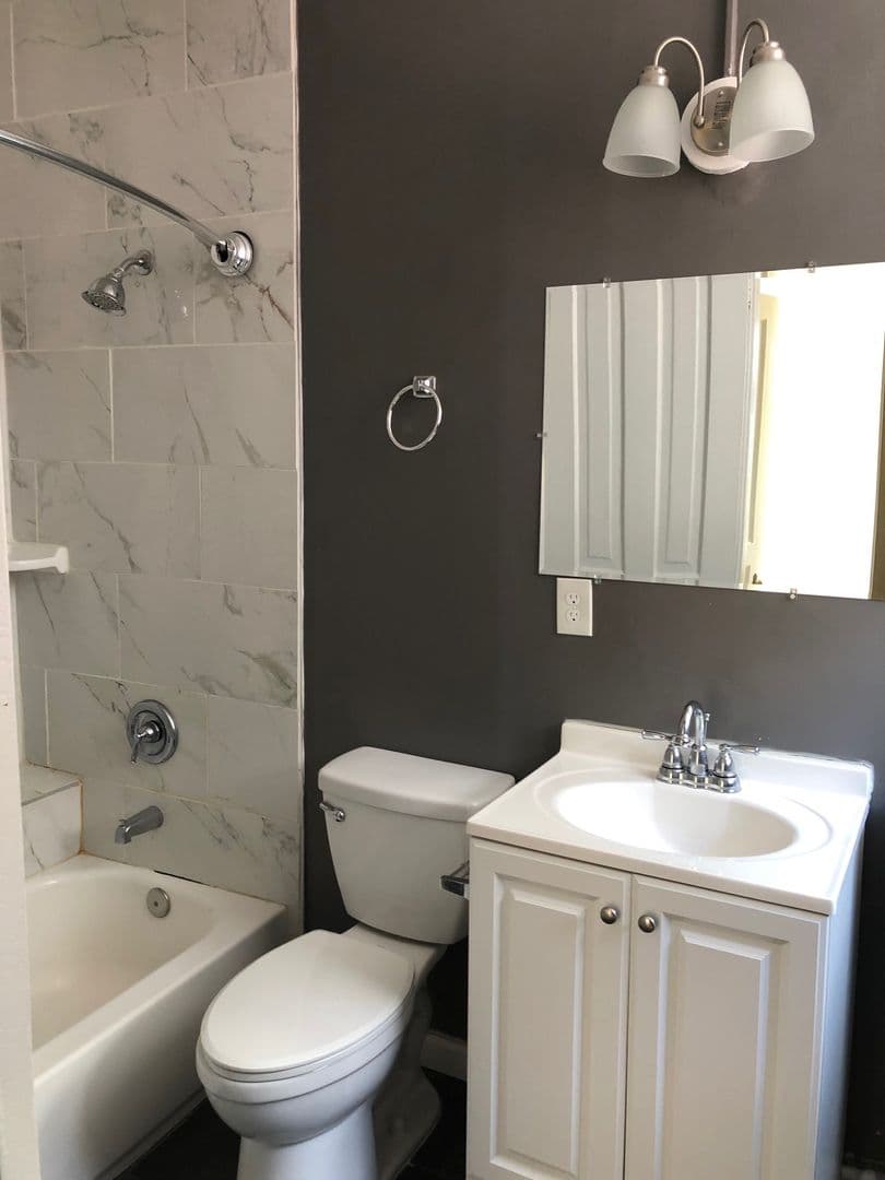 Cincinnati Apartment: 2229 Park Ave.