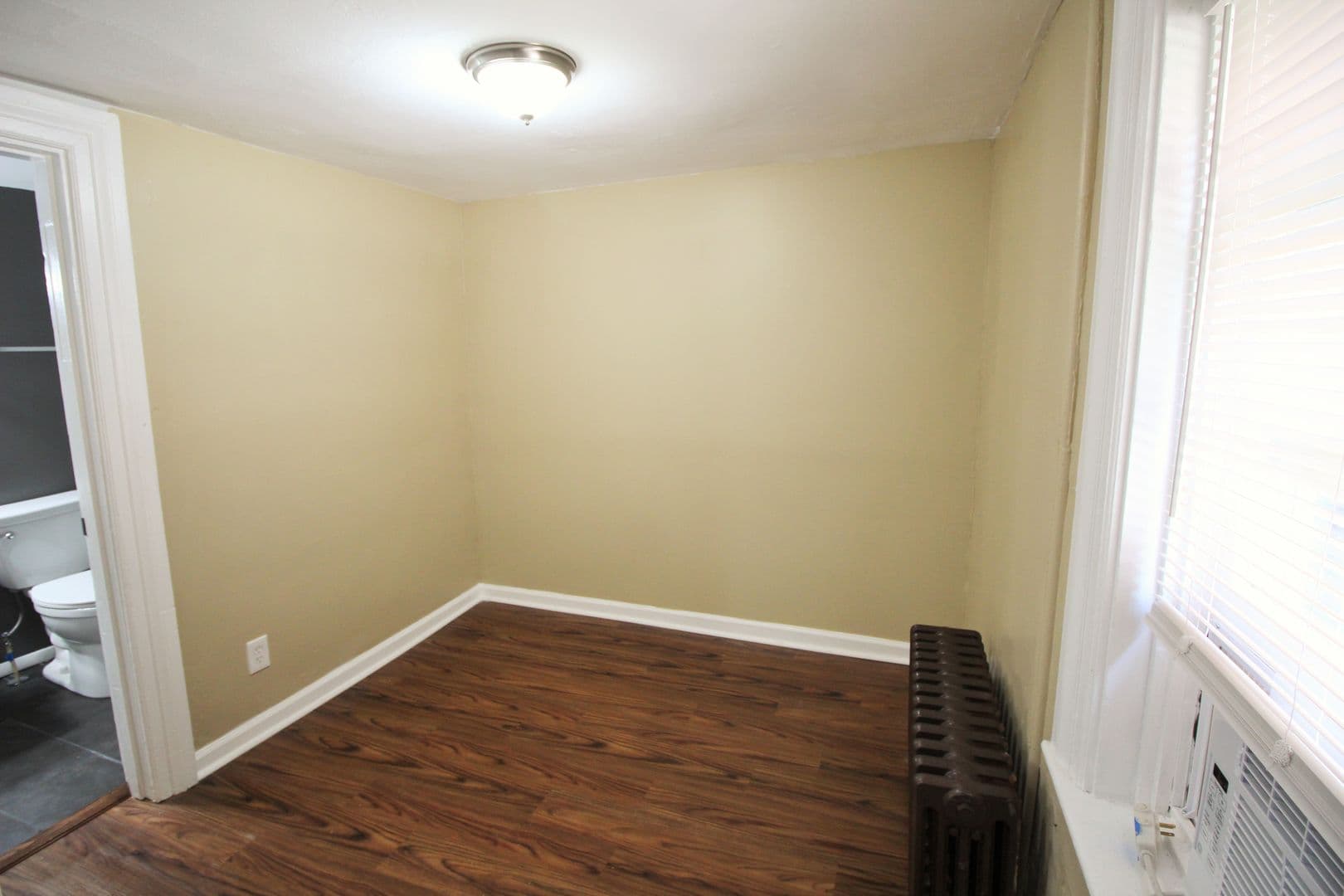 Cincinnati Apartment: 2229 Park Ave.