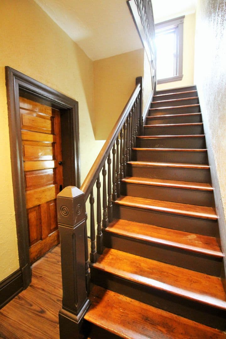 Cincinnati Apartment: 2229 Park Ave.