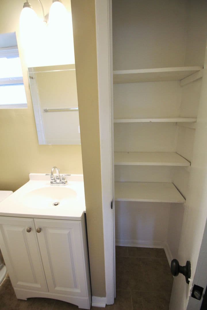 Cincinnati Apartment: 3126-3128 Hackberry St.