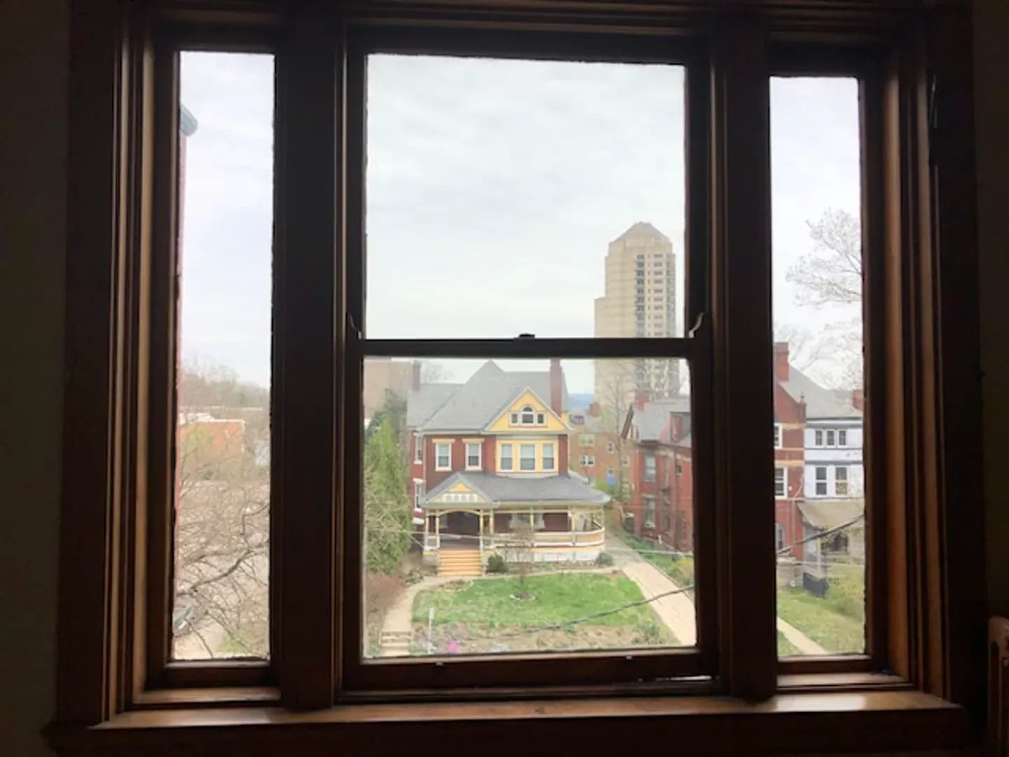 Cincinnati Apartment: 2229 Park Ave.