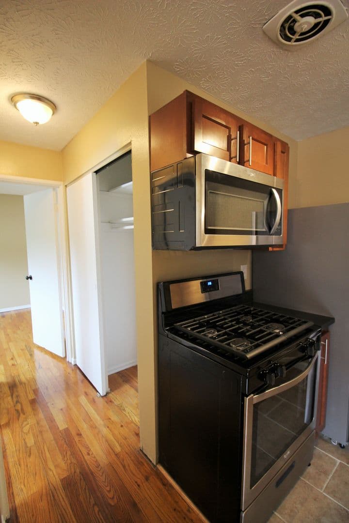 Cincinnati Apartment: 4434 Lafayette Ave.