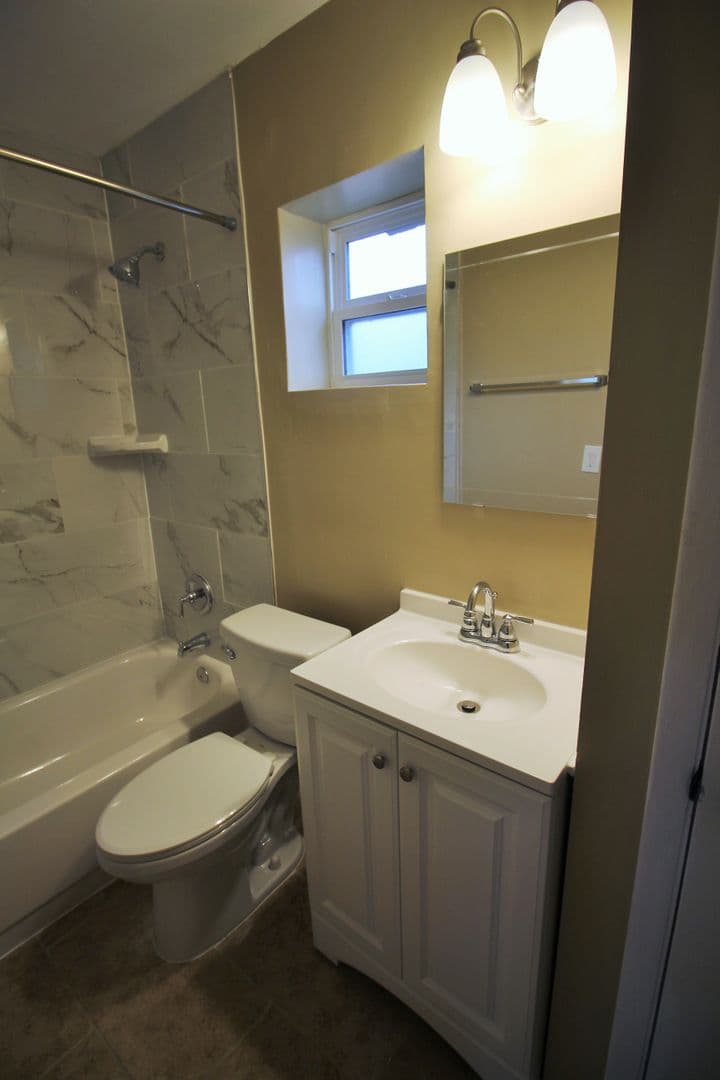 Cincinnati Apartment: 3126-3128 Hackberry St.