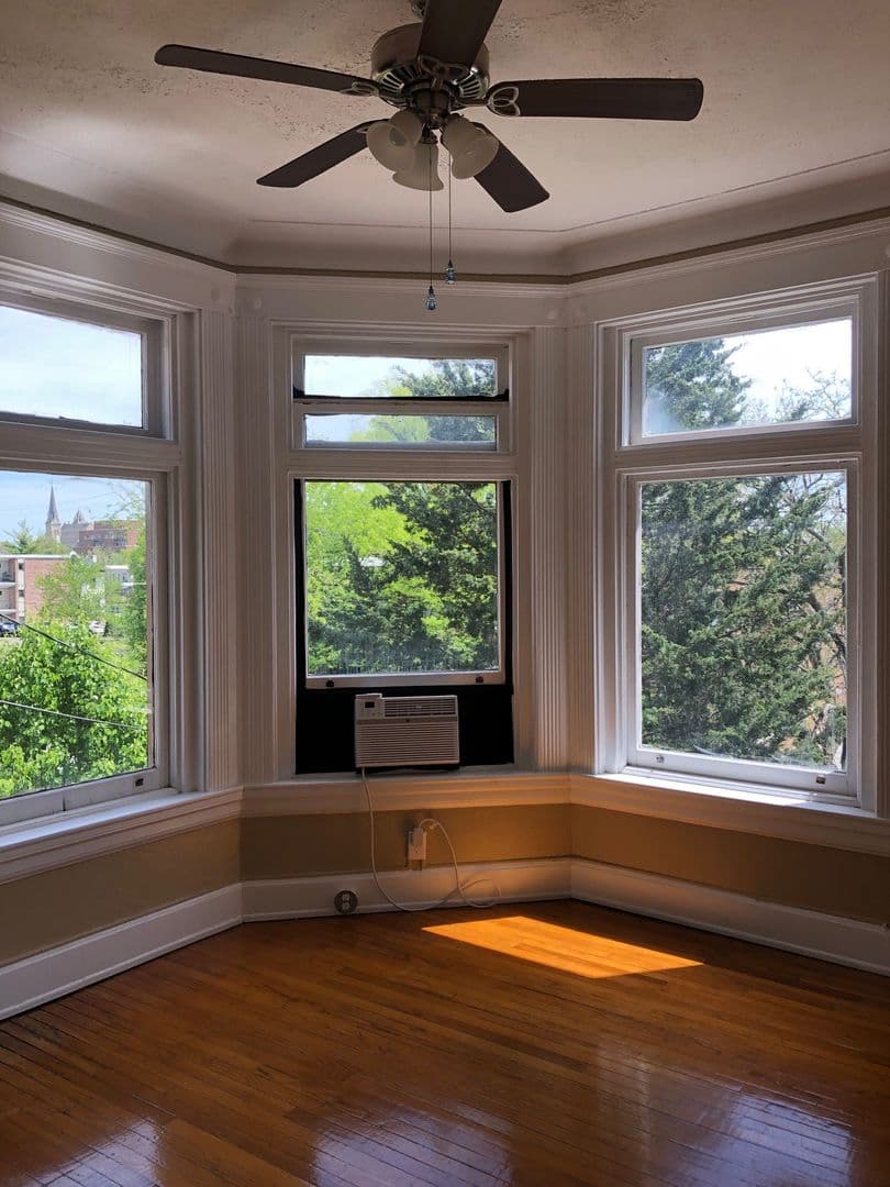 Cincinnati Apartment: 2229 Park Ave.