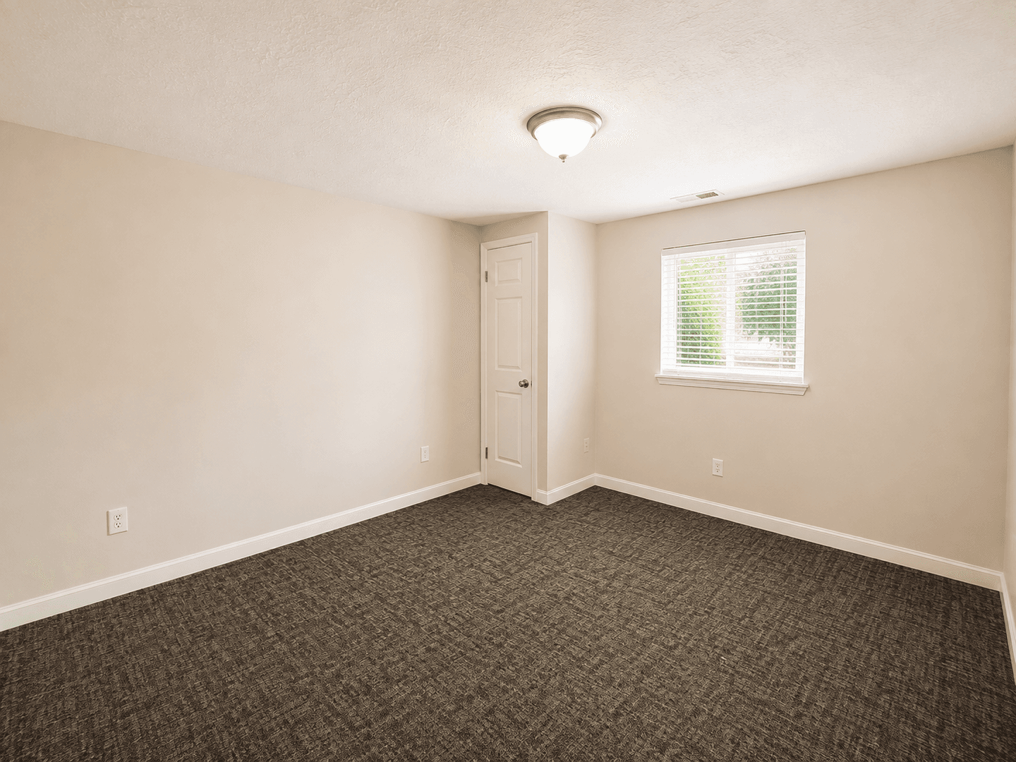 Louisville Apartment: 7300 Southside Dr