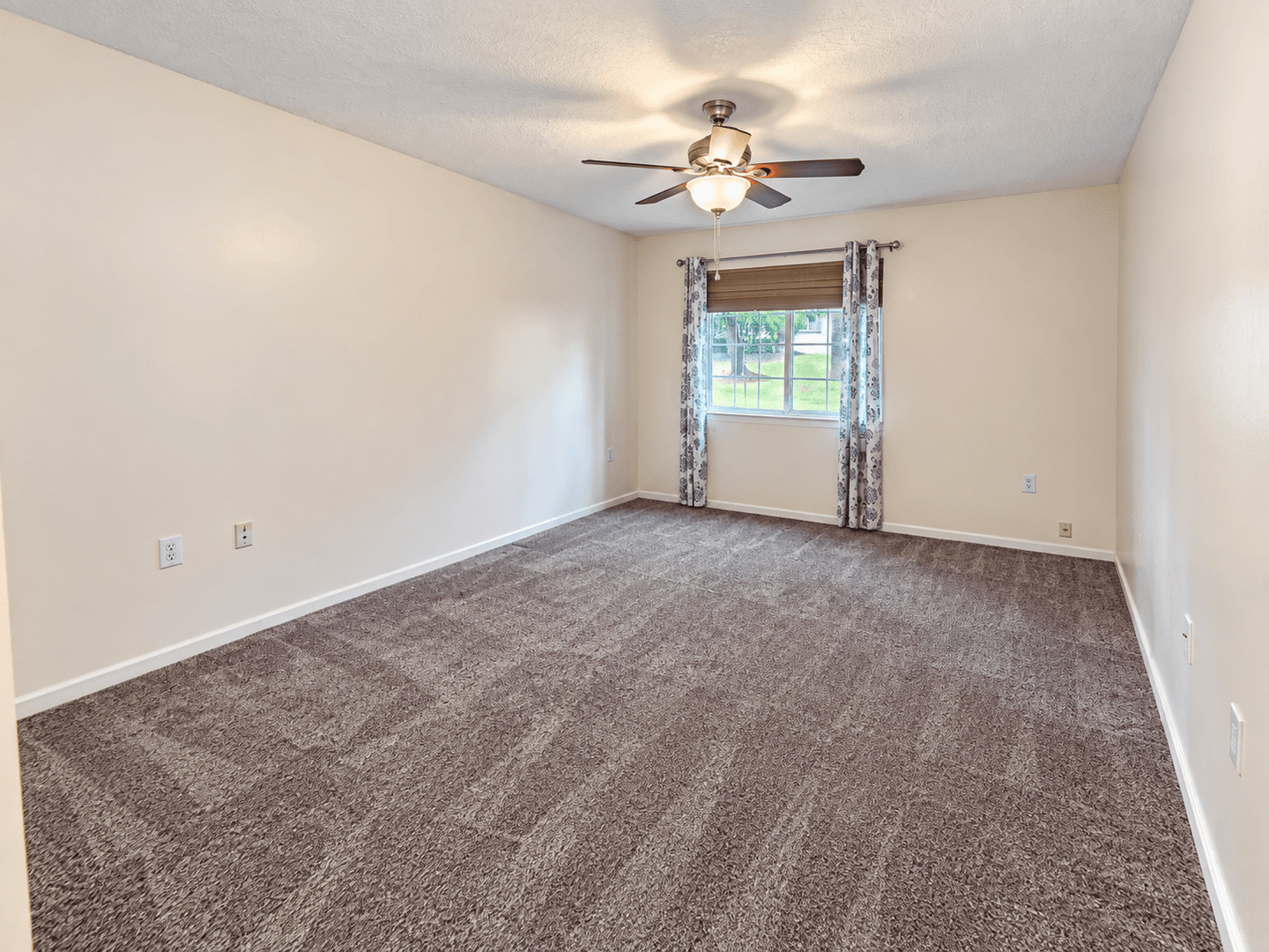 Louisville House: 10300 Southern Meadow Dr