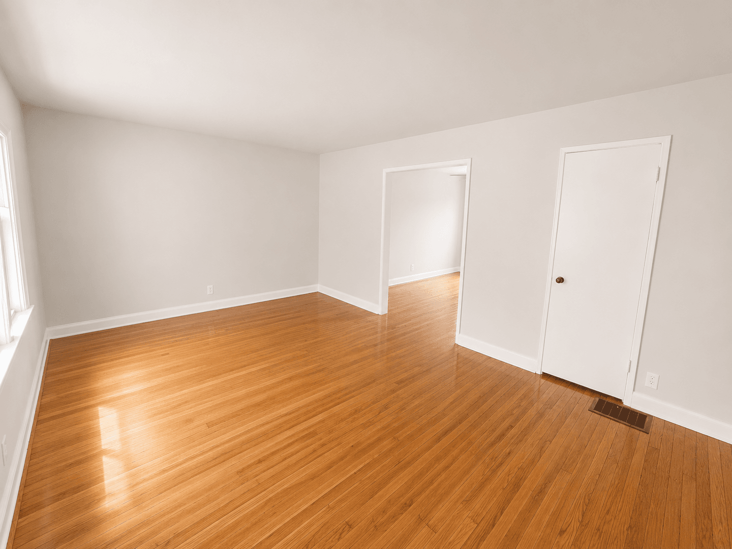 Louisville Apartment: 4327 Southern Pkwy